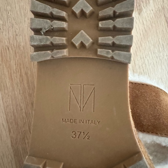 Tamara Mellon Roam tan suede shearling lined lug sole slide sandals 37.5 / 7.5 - Picture 6 of 6